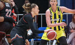 Çimsa ÇBK Mersin, Metro Enerji Spor Salonu’nda Fenerbahçe Opet’e direnemedi