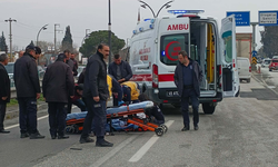 Minibüsün çarptığı yaya yaralandı; kaza anı kamerada