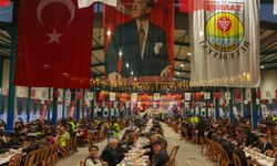 “Tarsus’ta Bereket Var” sloganıyla Ramazan ayının ilk iftar programı düzenlendi