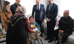 Evde eğitim öğrencisi Nusret Doğan'a sürpriz doğum günü
