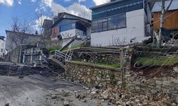Mersin’de aşırı yağış toprak kaymasına yol açtı