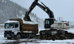 Adana Feke'de yoğun kar mesaisi