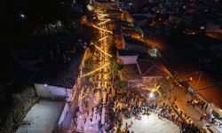 Kozan'da 7 asırlık çarşıda binlerce kişi iftarda buluştu