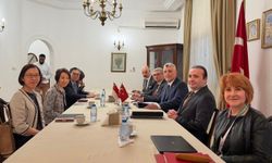 Bakan Bolat, Singapur Sürdürülebilirlik ve Çevre Bakanı Grace Fu ile görüştü