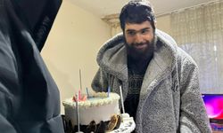 Telefon bağımlısı 25. yaşına da bilgisayar başında girdi