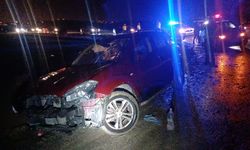 Çorum'da iki otomobil çarpıştı: 6 kişi yaralandı