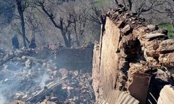 Alevlerin arasından parasını kurtarmak isterken ağır yaralandı