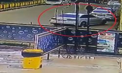 El freni çekilmeyen otomobil başka bir araca çarptı