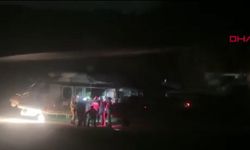 Bacağı kırılan dağcı ile arkadaşları, askeri helikopterle kurtarıldı