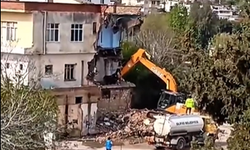 Silifke’de kültür merkezi yapımı için yıkım başladı