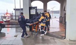 Kadıköy'de denizde erkek cesedi bulundu