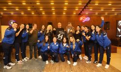 Toroslar Kadın Hentbol takımına moral ve destek gecesi