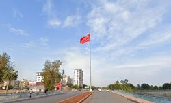 Mahalle halkı istedi Büyükşehir yağmura rağmen yeniledi