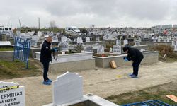Mezarlıkta defin sırasında husumetlisini tabancayla yaraladı