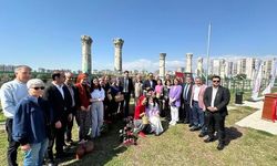 Mezitli’de renk cümbüşü: lale ve sümbül hasadı başladı