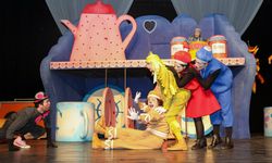 “Bisküvi adam” oyunu ile Silifkeli miniklerle buluştu