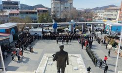 Tunceli’de  30 yılın ardından Cumhuriyet Meydanında  tören