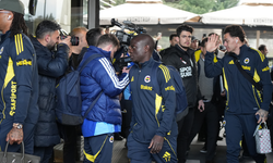 Fenerbahçe kafilesi, Kayseri’de coşkuyla karşılandı