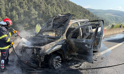 Osmaniye’de pikap alev alev yandı, sürücü son anda kurtuldu