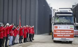 Türk Kızılay'dan, İran'a 4 TIR insani yardım