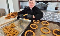 3 çocuk annesi Gamze, baba mesleği fırıncılığı sürdürüyor