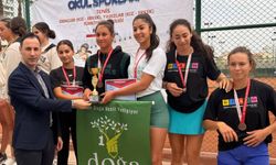 Okul Sporları Tenis Türkiye Şampiyonası Mersin’de tamamlandı