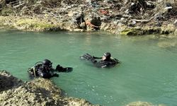 Irmağa atladıktan sonra kayboldu: 17 yaşındaki gencin arama çalışmaları sürüyor