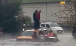 Adana’da dolu ve sağanak yağış hayatı olumsuz etkiledi