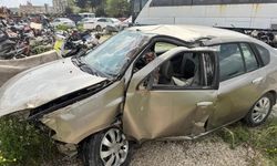Tarsus'ta feci kaza can aldı