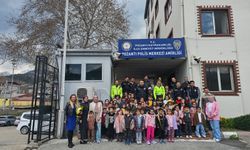 Minik öğrenciler, polisliği öğrendi