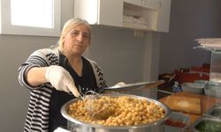 Döner kentinde nohut dürümcü kadın damak lezzetini değiştirdi