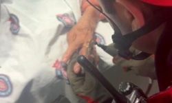 Parmağına sıkışan yüzüğü itfaiye ekipleri çıkardı