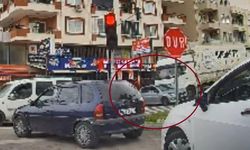 Mersin'deki kaza anı güvenlik kamerasına yansıdı