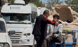 Trafikte yol kesti, tehditler savurdu