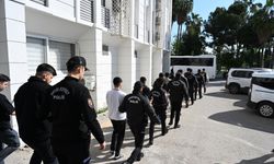 Mersin'de dolandırıcılık şebekesi çökertildi: 100 milyonluk para trafiği ortaya çıktı