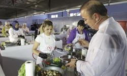 Depremzede kadınlar şeflerle aynı tezgahta buluştu