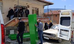 Aynı evde 11 yıl arayla karbonmonoksit faciası: Baba ve oğlu ölü bulundu