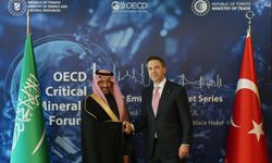 Bakan Bayraktar, Suudi Arabistan Sanayi ve Maden Kaynakları Bakanı İbrahim Al-Khorayef ile görüştü