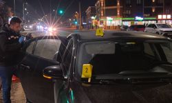 Bursa'da seyir halindeki otomobile mermi isabet etti