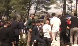 Aynı sırayı paylaştılar, aynı toprağa verildiler