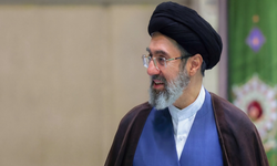 İran lideri Hamaney: "Donanmamız savaşa hazır"