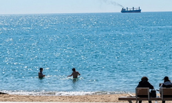 Mersinliler yaz sezonunu erken açtı