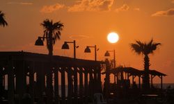 Hatay’da gün batımı kartpostallık görüntüler oluşturdu