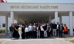 Avrupa Şampiyonu Çimsa ÇBK Mersin, Mersin Üniversitesi’nde öğrencilerle buluştu