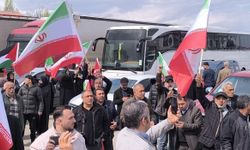 Iğdır’da yüzlerce araçlık konvoyla İran’a destek verildi