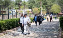 Emekliler Mersin Büyükşehir’in etkinlikleriyle sosyalleşiyor