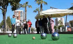 Bu parkta hem çocuklar hem aileler özgürce eğleniyor