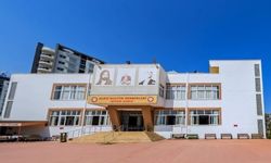 Mersin Cemevinde otizmli çocuklar için ayakkabı kampanyası