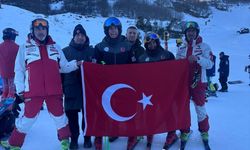 Otizmli ikiz kayakçıların hedefi dünya şampiyonluğu