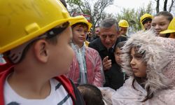 Özgür Özel'den maden işçilerine ziyaret